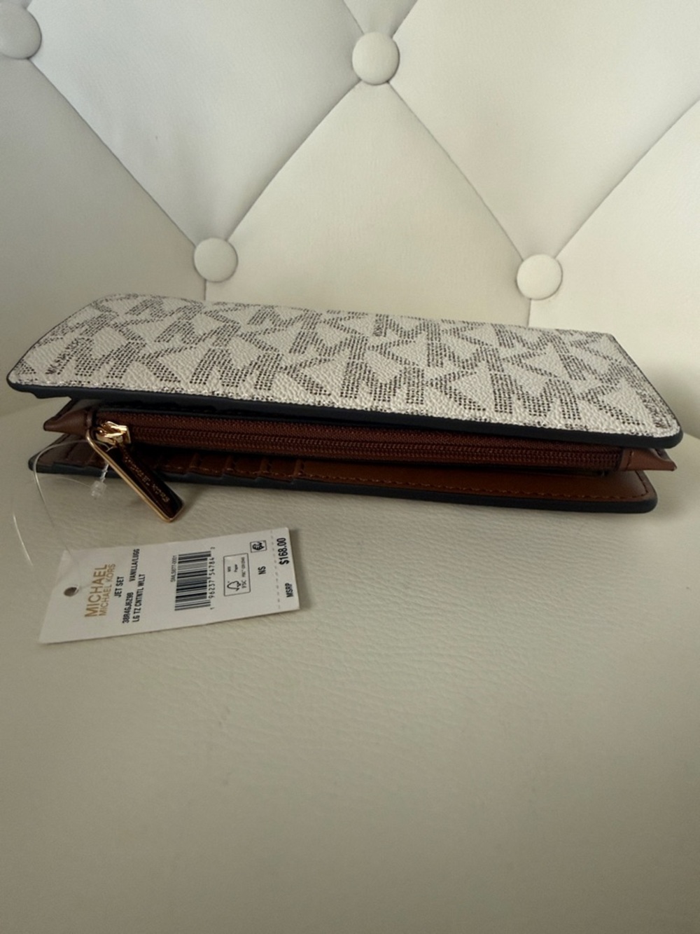Michael Kors Jet Set Continental  Signature Vanilla Slim Wallet Snap Closure NEW - Picture 3 of 11